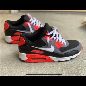 2011 - Nike Air Max 90 - Reverse Infrared